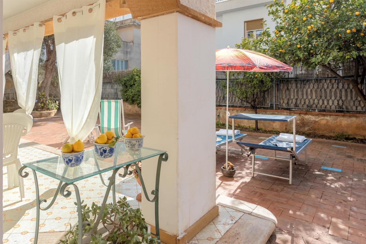 Casa In Villa A Mondello-700M Dal Mare Παλέρμο Εξωτερικό φωτογραφία
