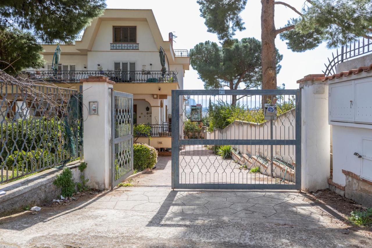 Casa In Villa A Mondello-700M Dal Mare Παλέρμο Εξωτερικό φωτογραφία